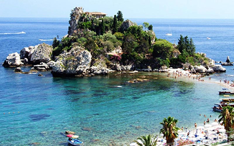 Relax at Taormina | Explore Italy